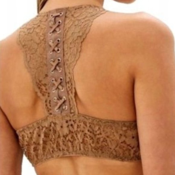 Intimissimi Lingerie Set in Tan - Picture 2 of 4